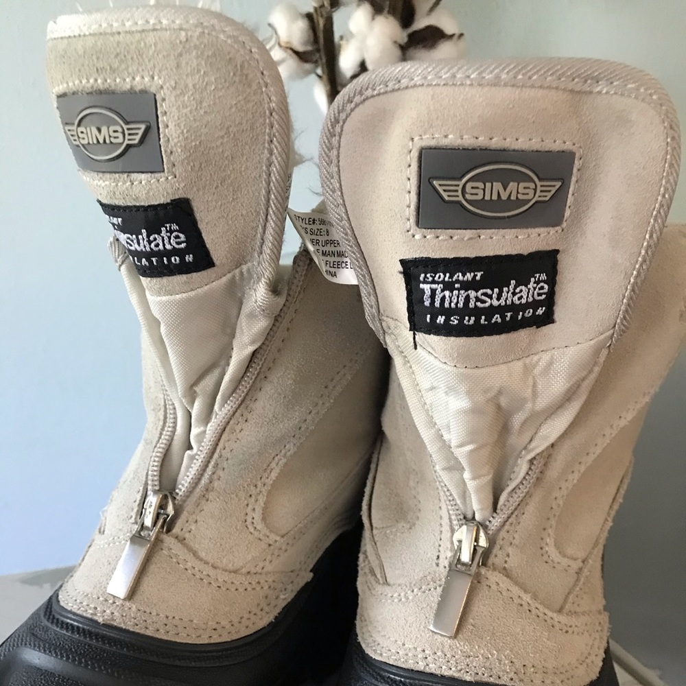 Boots - Picture 2 of 12
